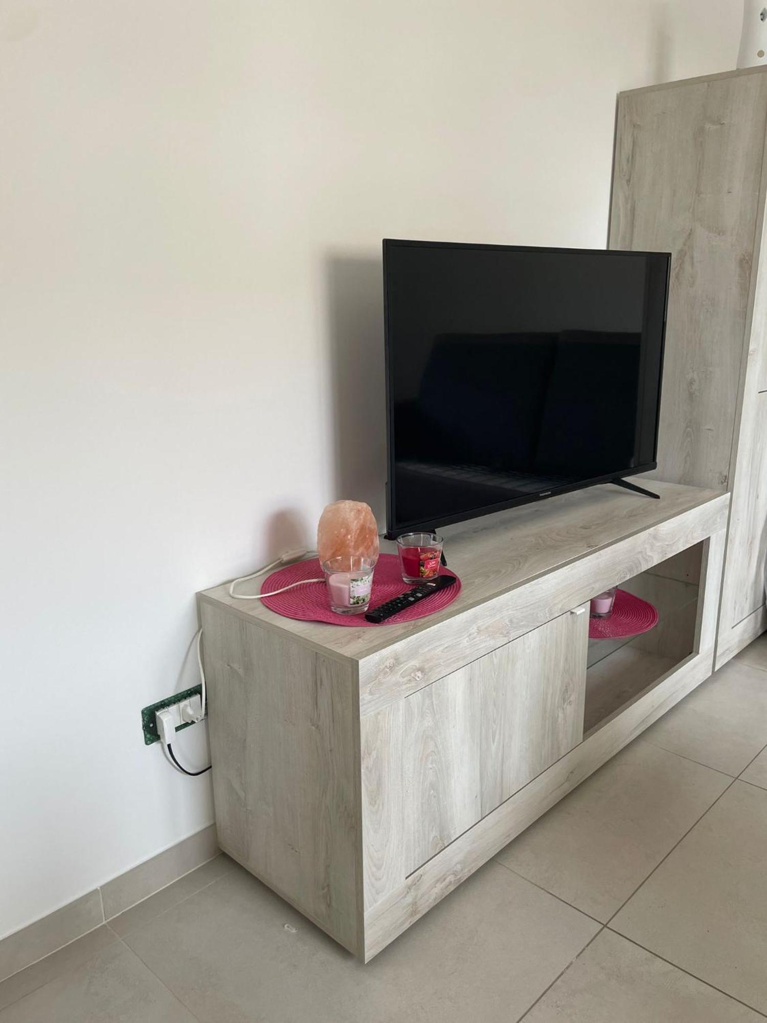 Appartamenti Nonna Rosa Taglio Di Po Luaran gambar
