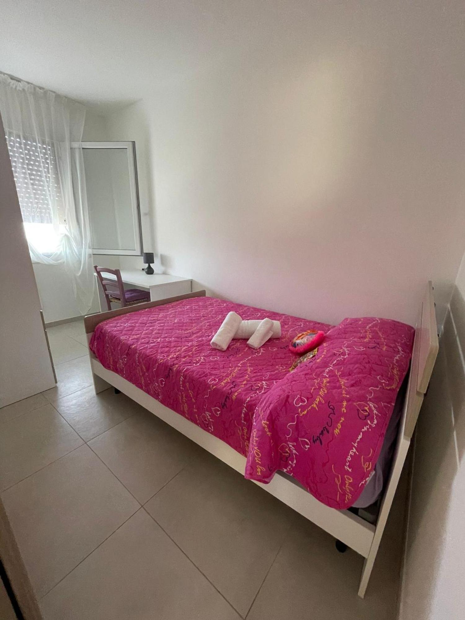 Appartamenti Nonna Rosa Taglio Di Po Luaran gambar